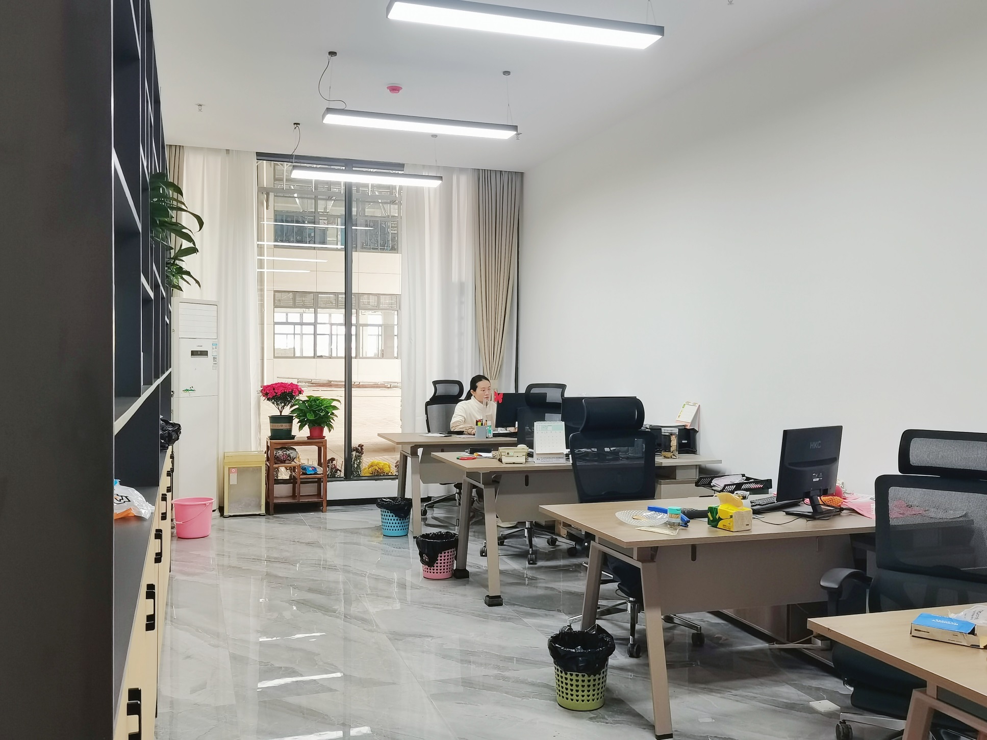 辦公區3.jpg